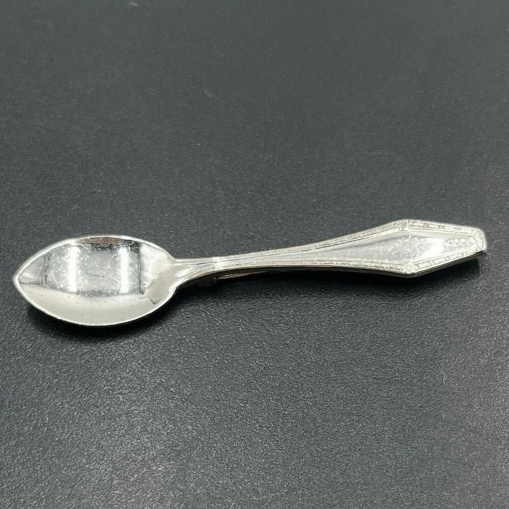 Signed Sterling Silver Vintage Mini Decorated Handle Condiment Spoon Brooch‎